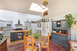 Photo 24- click for photo gallery